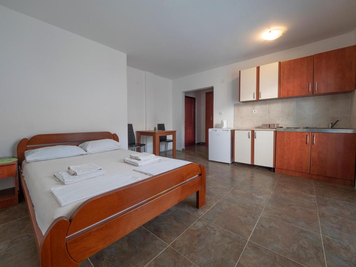 Casa Di Fratelli Gasthof Budva
